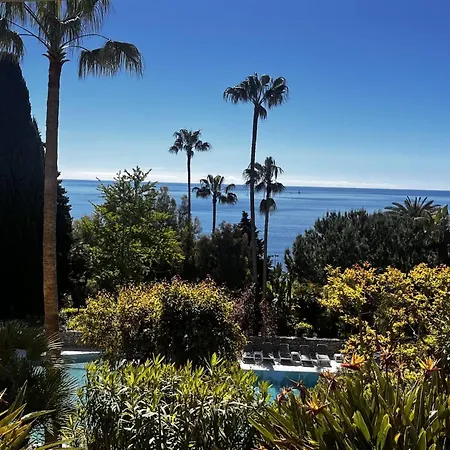 Comfortable With A Breathtaking Views On The Sea Daire *